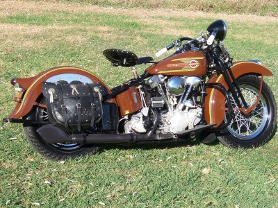 1937 Harley-Davidson Knuckelhead Outside